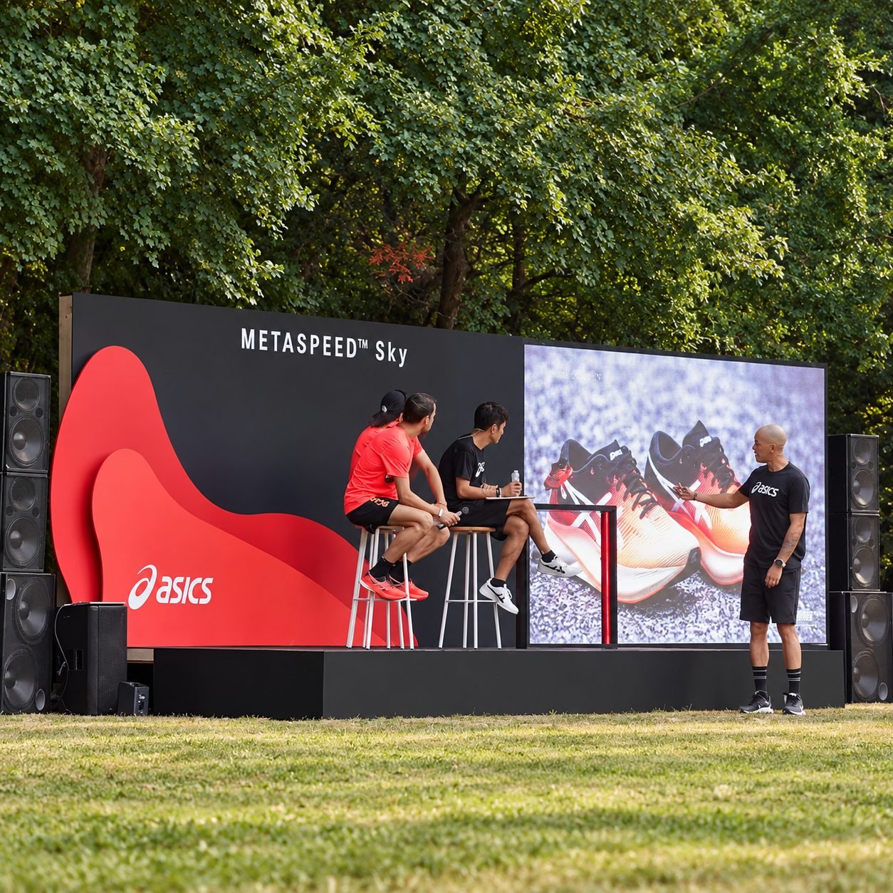 Stand y elementos para evento Asics Metaspeed Sky para Asics